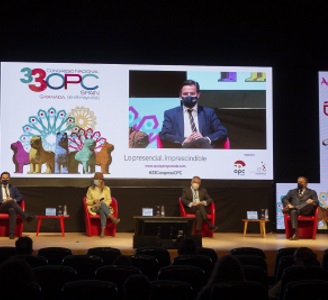 ©Ayto.Granada: EL ALCALDE ABOGA POR UN TURISMO PATRIMONIAL, INTELIGENTE Y SOSTENIBLE EN LA INAUGURACIN DEL 33 CONGRESO NACIONAL DE OPC ESPAA 